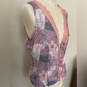 Boho Pink Women Floral Lace-Trim Tank Top. Size Large. Silky lightweight fabric